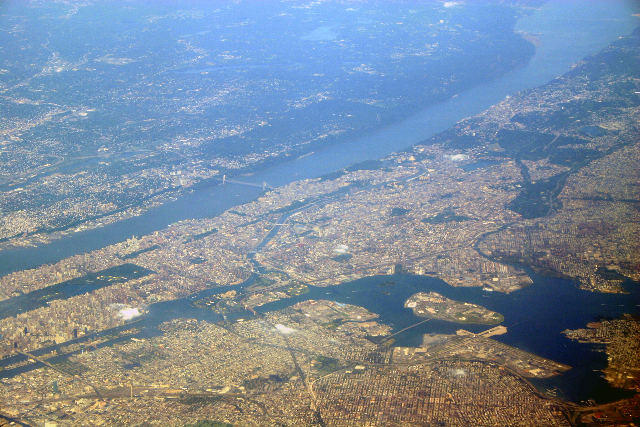 ../pictures/Manhatan_from_air3.jpg