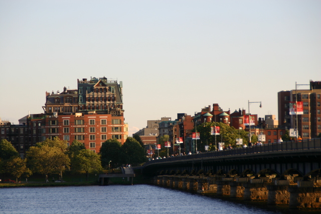 ../pictures/Charles_river12.jpg