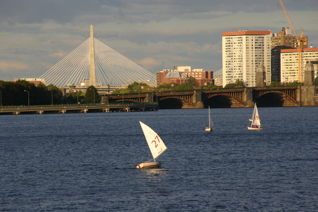 ../pictures/Charles_river9.jpg