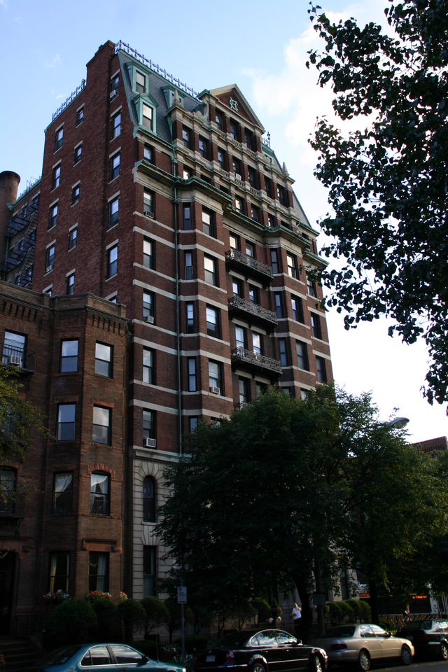 ../pictures/around_the_hotel9.jpg