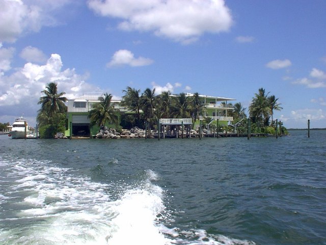 ../pictures/the_canal9.jpg