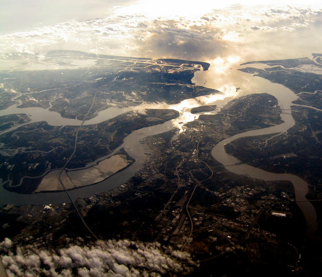 ../pictures/airplane_shots9.jpg
