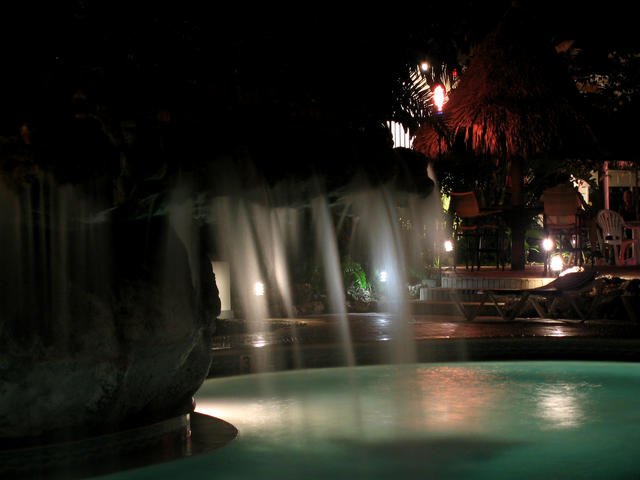 ../pictures/land_night_shots7.jpg