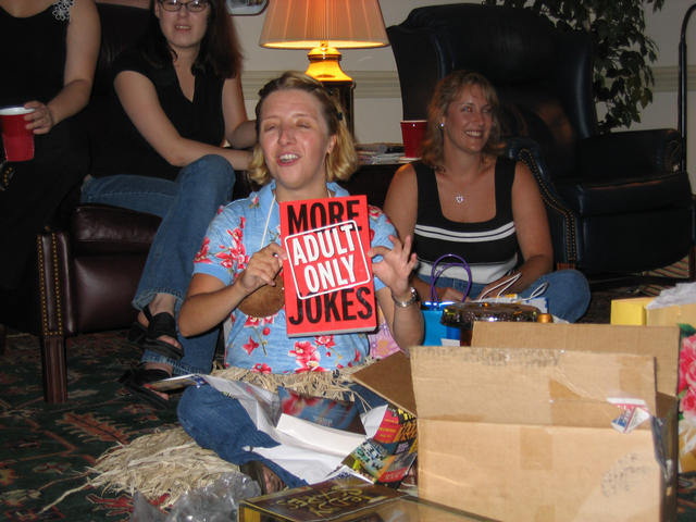 ../pictures/Mimi_birthday_party41.jpg