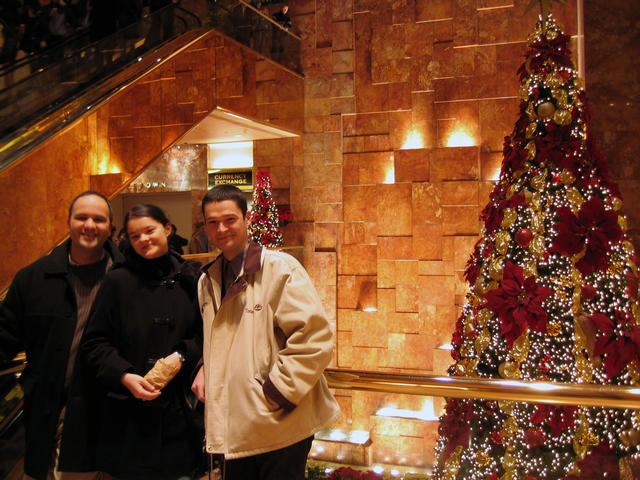 ../pictures/inside_Trump_tower2.jpg